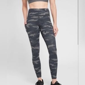 Athleta Camo Ultimate Stash Leggings